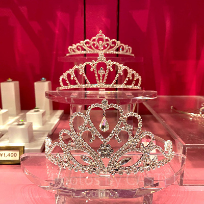 どんなティアラが販売されている？