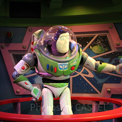 アストロブラスターの隠れミッキーの場所は？