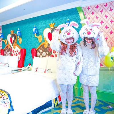 白うさぎのファンキャップコーデ