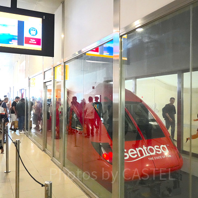 ウイングスオブタイム：セントーサ・エキスプレス「Vivo City（ヴィヴォ・シティ）駅」構内