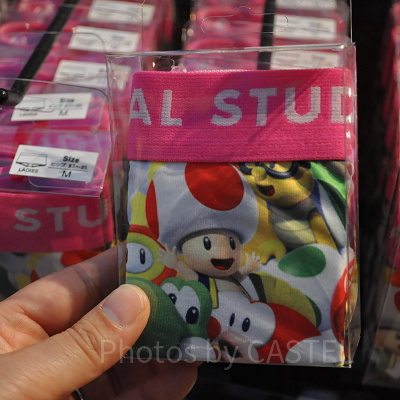 キャラクター総柄のレディースボクサーパンツ