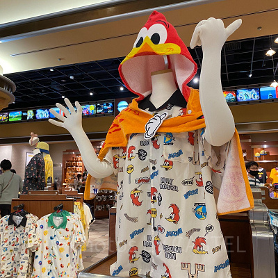 ウッディウッドペッカーのフード付きタオル