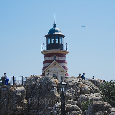 ディズニーシーにある灯台に登ることができる！