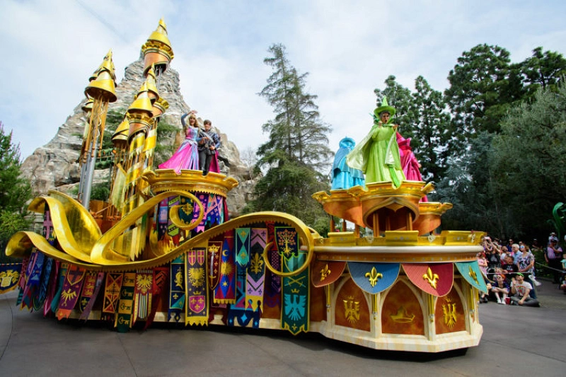 ☆レア　希少　ディズニー　バーシティジャケット☆M☆海外　アメリカ Disney SERIES CREATED by MUS | MD BACKWARDS バーシティジャケット