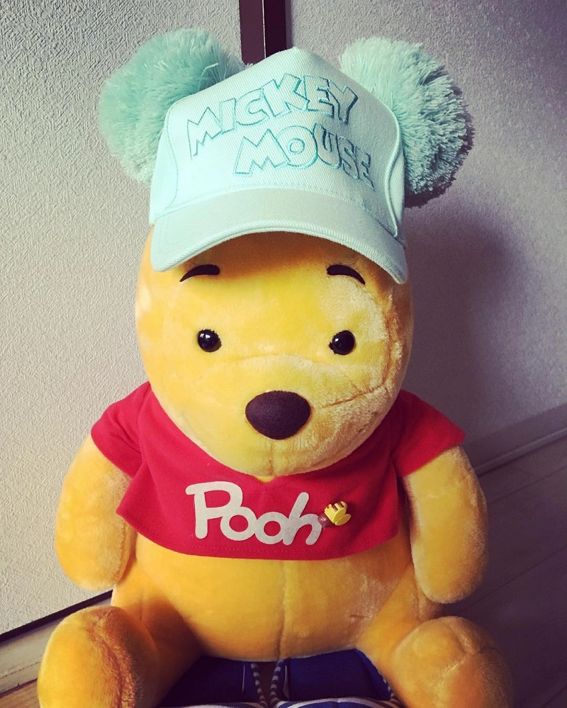 classic-pooh-plush-toy-j5757.webp