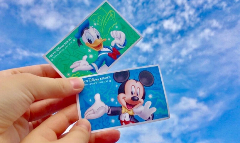 体験談】誕生日サプライズ！ディズニーで素敵な思い出を友達や彼氏彼女