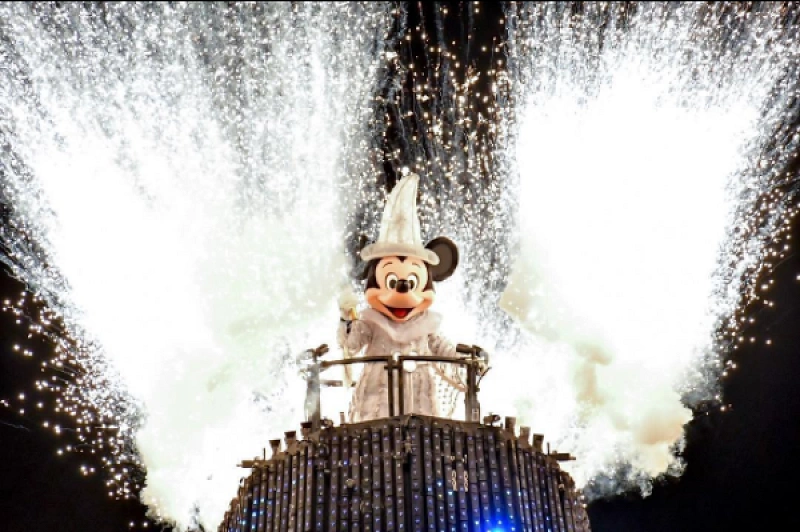 2019】ディズニーのつなぎが新登場！ミッキー・ミニー・ドナルドの3