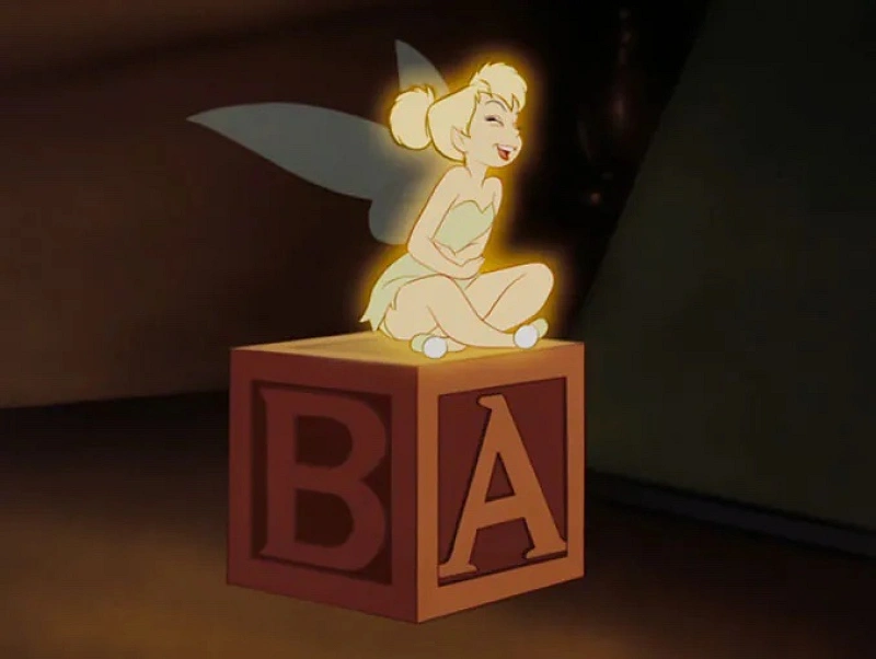 ティンカー・ベル】『ピーター・パン』から誕生した妖精！プロフィール