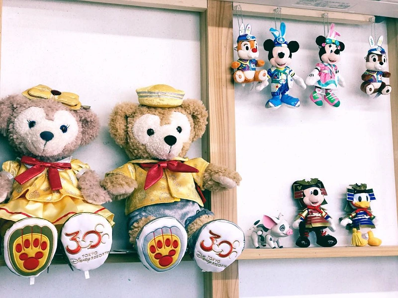 最新】ディズニー35周年「Happiest Celebration!」グッズ44選！歴代