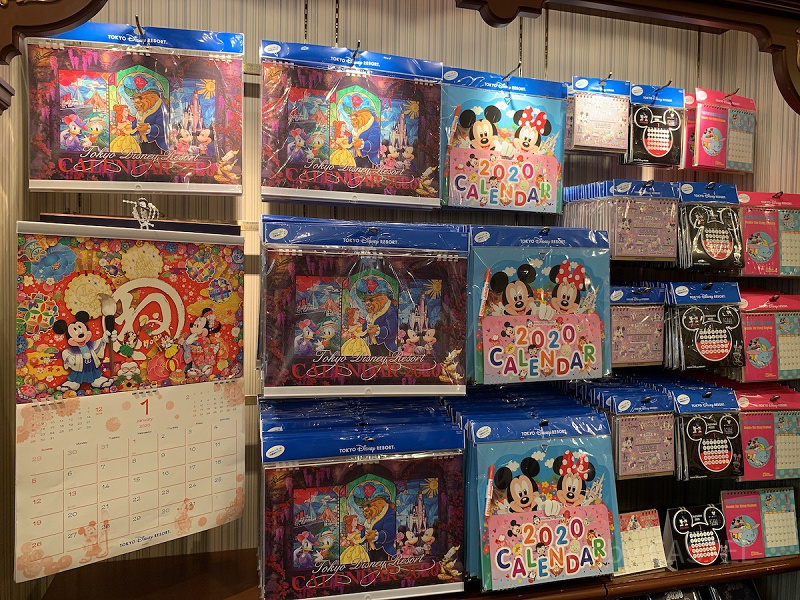【2020年版】ディズニーカレンダー10選！壁掛け・卓上・手帳タイプまとめ！TDS限定ダッフィーも！