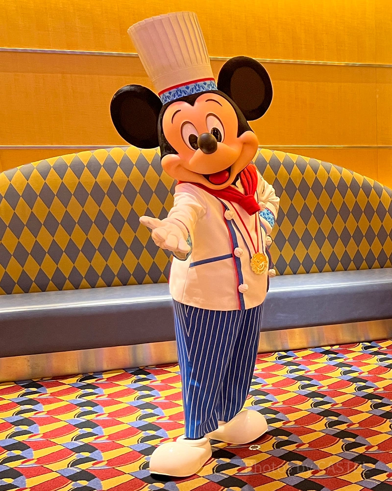 ディズニー アンバサダーホテル シェフミッキー 予約済 3月14日 ホワイトデー シェフミッキー予約方法！いつからで宿泊者以外も行ける？ | DD trip