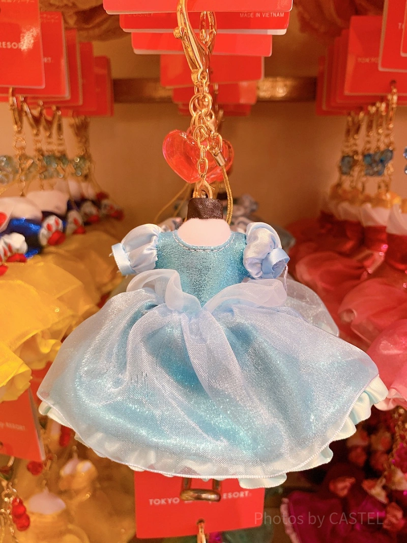 cinderella-dress-keychain-