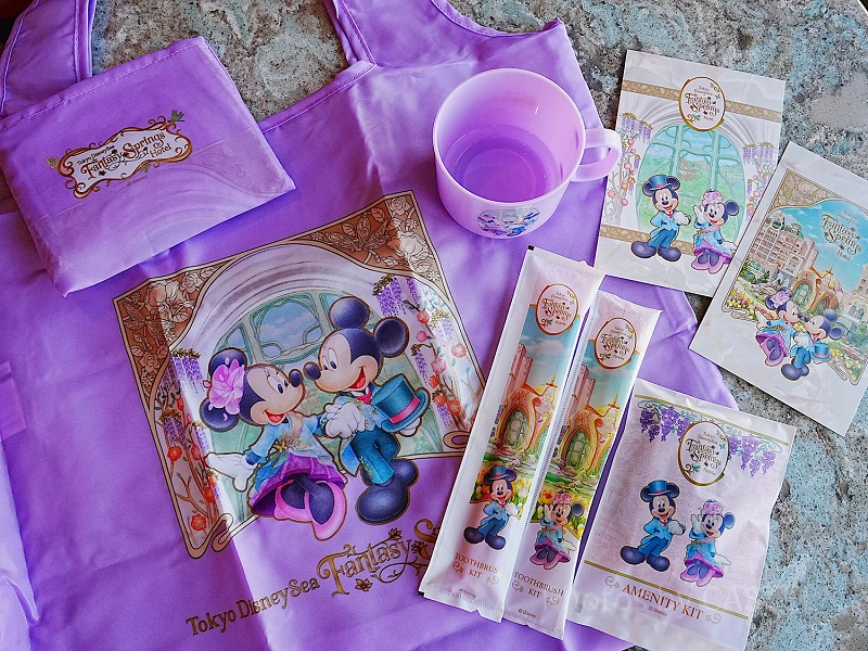 ファンタジースプリングスホテルアメニティーセットディズニー　グランドシャトー限定 ブラシ（ファンタジースプリングスホテルアメニティ）| キャステル