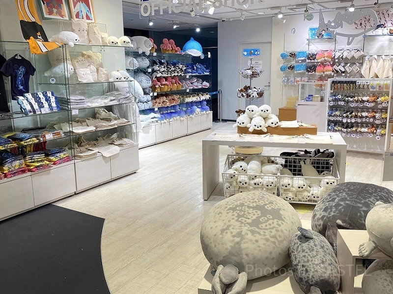大阪　海遊館　お土産セット　ファンシーレトロ　たくさん　詰め合わせ kaiyukan-official-shop-j106346