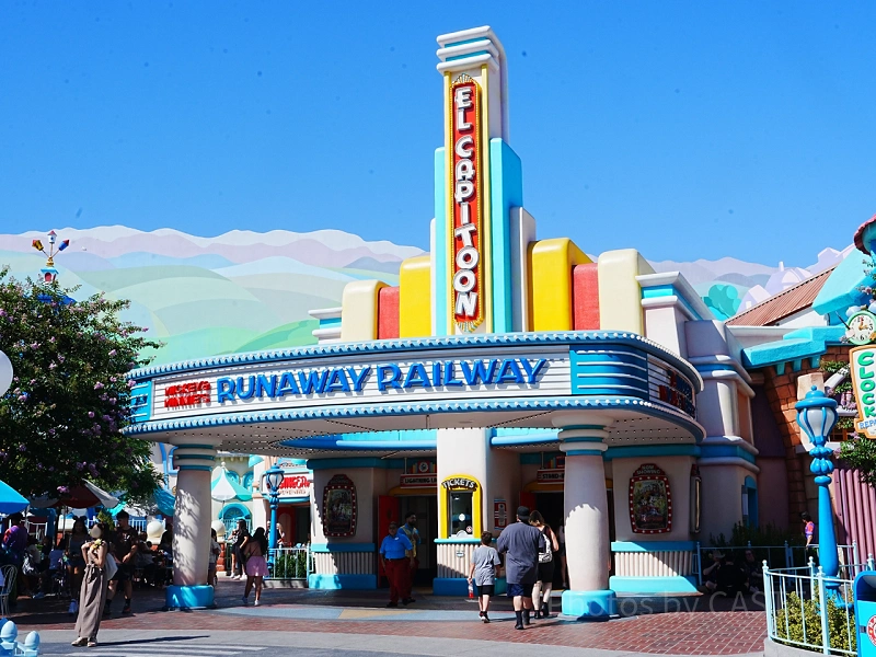 アナハイムディズニーのレストラン予約徹底解説！時差を攻略し