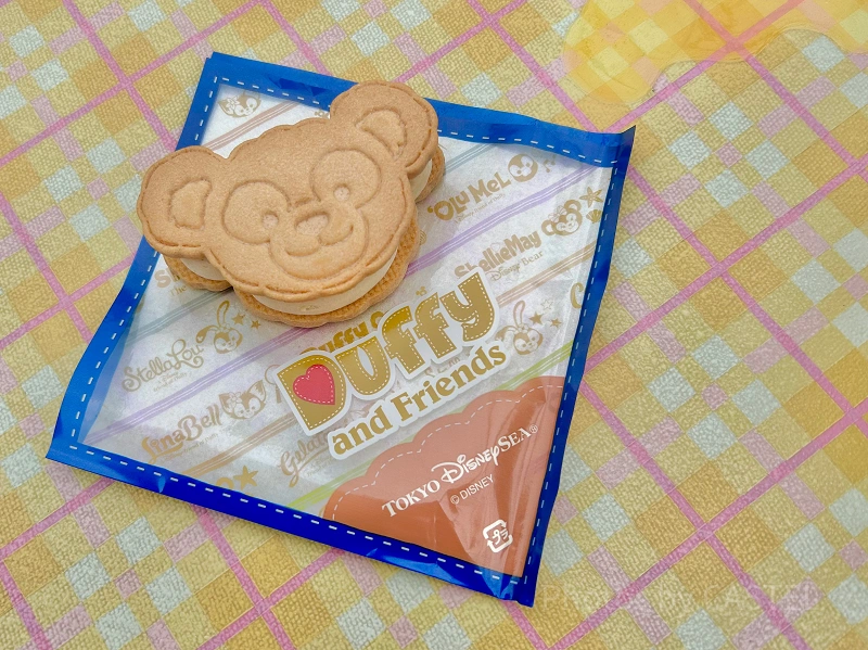 ダッフィーのクッキーサンド&スーベニアケースを紹介!食レポ、販売場所も ダッフィーのクッキーサンド&スーベニアケースを紹介!食レポ、販売場所も