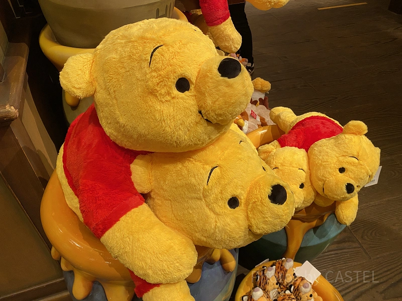 2023】ディズニーで買える抱き枕14選！特大プーさん、シンバ、アリエル