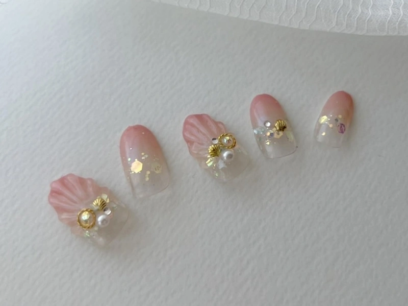 ディズニーネイルデザイン選 セルフでの簡単なやり方も紹介 指先からディズニー気分を盛り上げよう