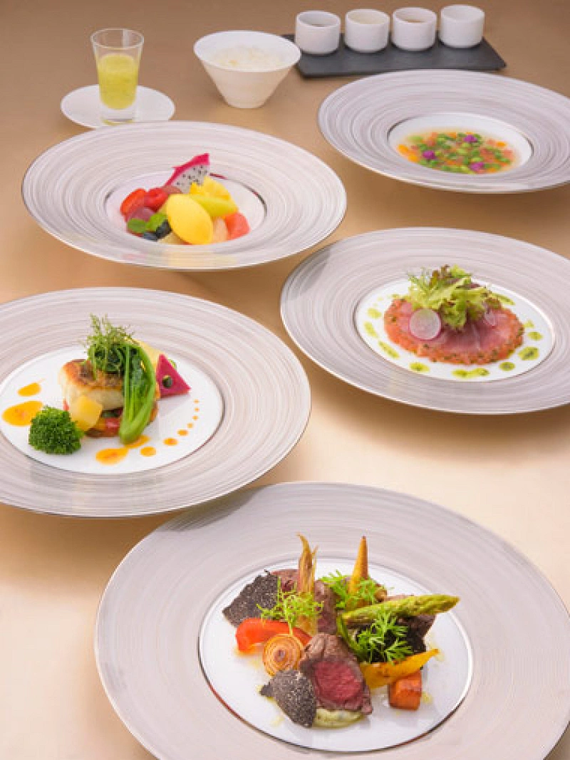 解説 オチェーアノのブッフェ完全版 朝食 ランチ ディナーのメニュー 値段