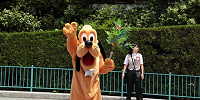パークで会えるプルート| キャステル | CASTEL ディズニー情報