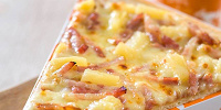 ベーコンとパイナップルのピザ| キャステル | CASTEL ディズニー情報