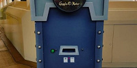 モンスターズ・インクの発券機| キャステル | CASTEL ディズニー情報