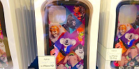 USJのシング・オン・ツアーグッズ：スマホカバー| キャステル | CASTEL ディズニー情報
