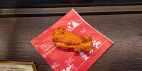 ディズニーシー食べ歩き：タンドリーチキン（１ピース）| キャステル | CASTEL ディズニー情報