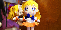 セーラーヴィーナスぬいぐるみキーチェーン（USJ×セーラームーングッズ）| キャステル | CASTEL ディズニー情報