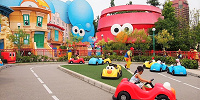 USJアトラクション：エルモのリトル・ドライブ| キャステル | CASTEL ディズニー情報