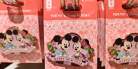 ディズニーお正月グッズ：ピンバッジ| キャステル | CASTEL ディズニー情報