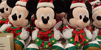 ディズニークリスマスグッズ2022：ぬいぐるみ（ミッキー）| キャステル | CASTEL ディズニー情報