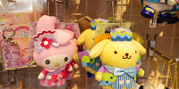 パレードパラレルマスコットホルダー（マイメロディ・ポムポムプリン）| キャステル | CASTEL ディズニー情報