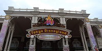 ディズニーランド5月混雑状況レポート：ワールドバザールのデコレーション| キャステル | CASTEL ディズニー情報