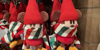 ディズニークリスマスグッズ2023：ぬいぐるみバッジ 2023年11月07日(火)発売| キャステル | CASTEL ディズニー情報