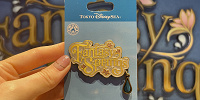 ピンバッジ（ファンタジースプリングスグッズ）| キャステル | CASTEL ディズニー情報