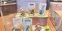 ミニチュアフィギュアコレクションセット（ウェアスマイルズグロウグッズ）| キャステル | CASTEL ディズニー情報