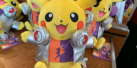 DJピカチュウぬいぐるみ（USJポケモンハロウィングッズ）| キャステル | CASTEL ディズニー情報