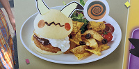まねっこ！ミミッキュのホワイトクリーム・カツバーガープレート| キャステル | CASTEL ディズニー情報