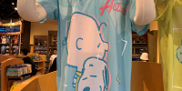 USJ/スヌーピーの水色Tシャツ| キャステル | CASTEL ディズニー情報