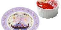 ストロベリーミルクムースケーキ、スーベニアプレート付き| キャステル | CASTEL ディズニー情報