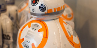 BB-8ぬいぐるみバッジ| キャステル | CASTEL ディズニー情報