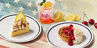 （左）NYチーズケーキ〜レモン＆スモア〜（中央）スタジオ・スターズ・レモネード（右）チェリーパイ| キャステル | CASTEL ディズニー情報