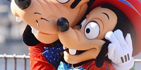 右がグーフィーの息子マックス！| キャステル | CASTEL ディズニー情報