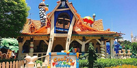 グーフィーのペイント＆プレイハウスの外観| キャステル | CASTEL ディズニー情報