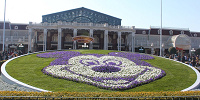 ディズニーランドエントランスの花壇| キャステル | CASTEL ディズニー情報