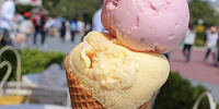 ディズニーで食べるアイスはなぜか特別に感じますね♡| キャステル | CASTEL ディズニー情報