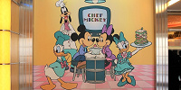 レストラン入り口| キャステル | CASTEL ディズニー情報