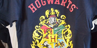 ホグワーツ黒Tシャツ| キャステル | CASTEL ディズニー情報