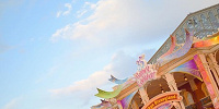 35周年イベント中のディズニーランドはお祝いムードで自然と気持ちも上がります！| キャステル | CASTEL ディズニー情報